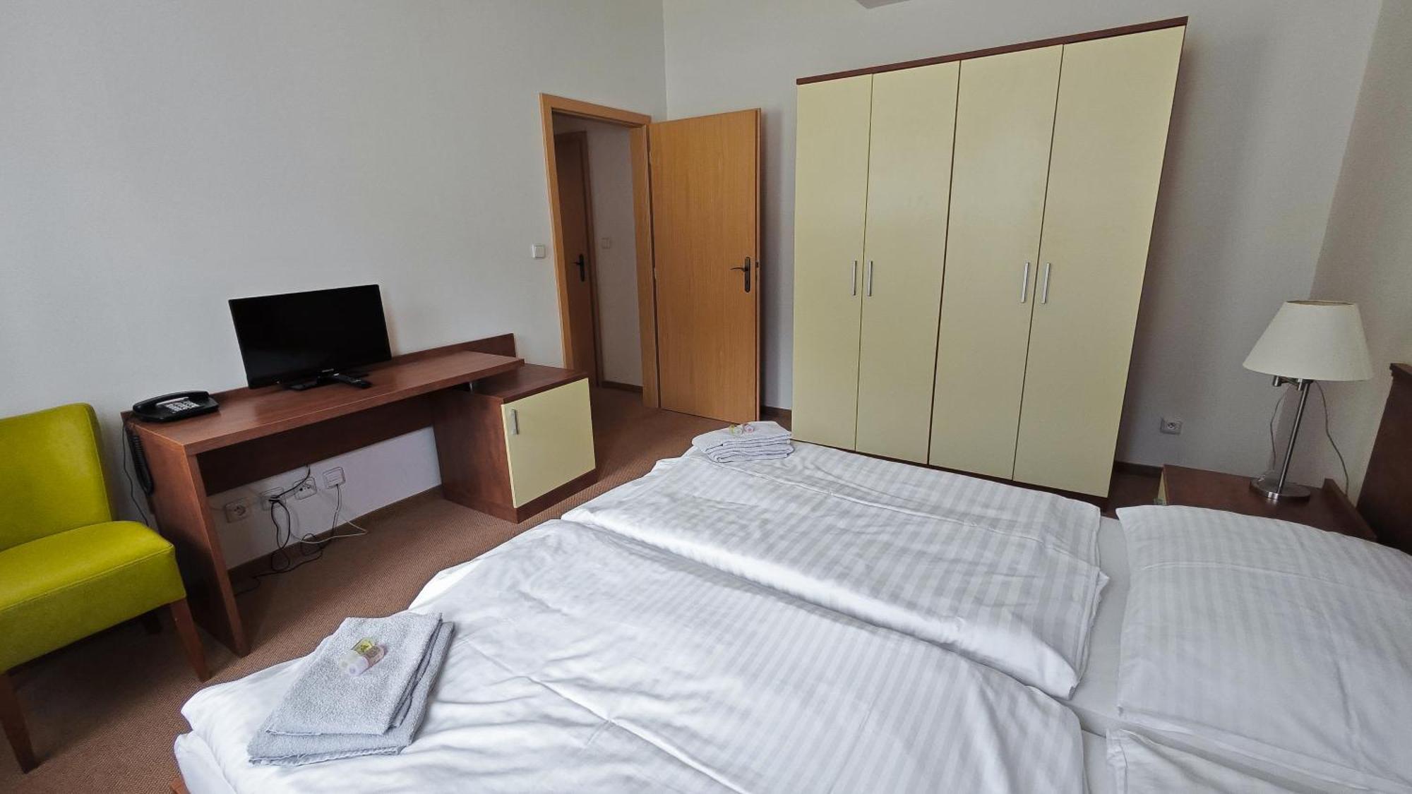 Geyserpark Village カルロヴィ・ヴァリ 部屋 写真